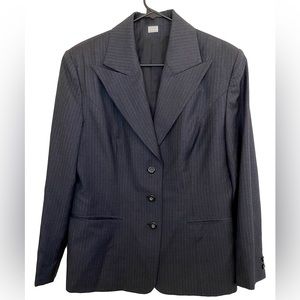 Fit-Mel Woman’s Wool Blazer